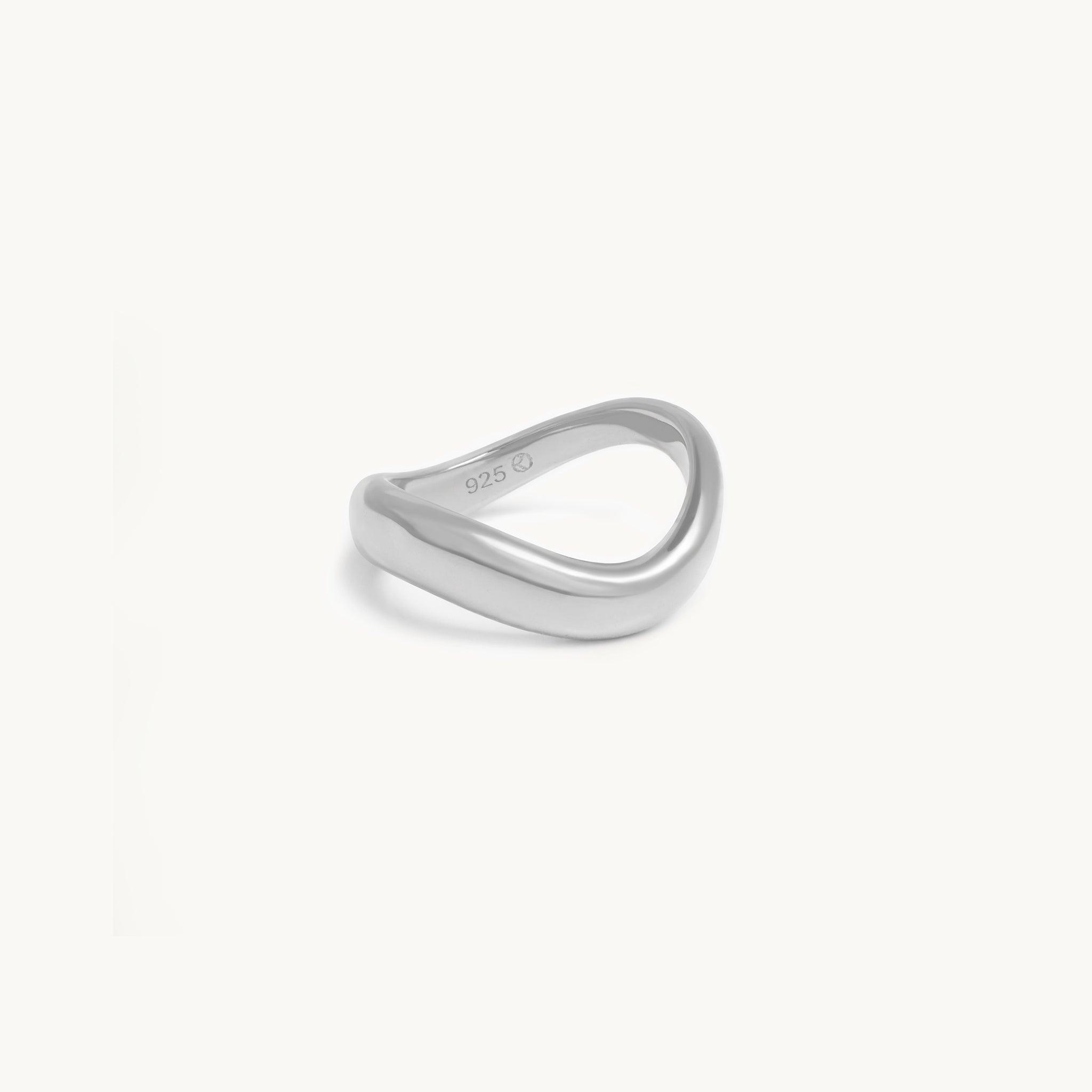 Selene Ring
